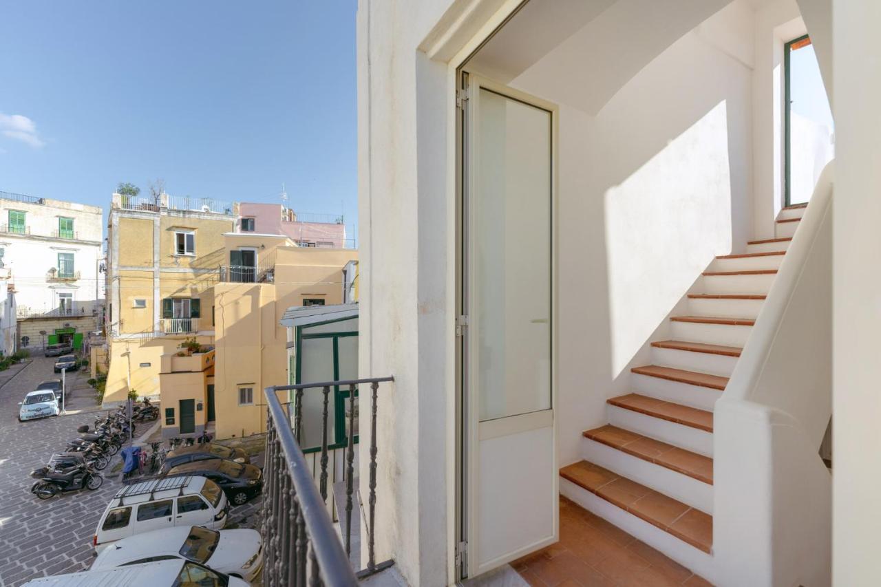 Torretta Corricella- Punta Serra 普罗奇达 外观 照片