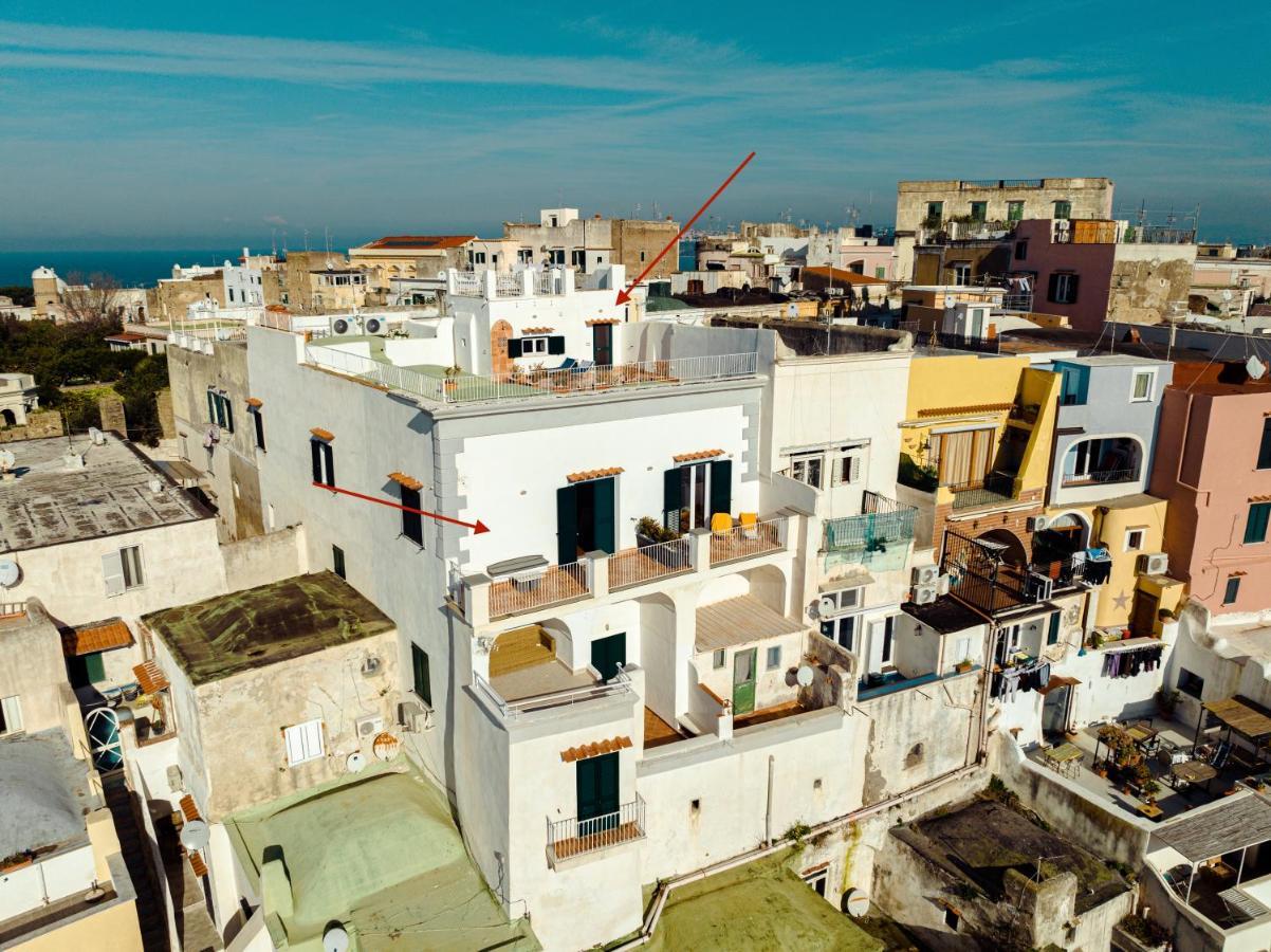 Torretta Corricella- Punta Serra 普罗奇达 外观 照片